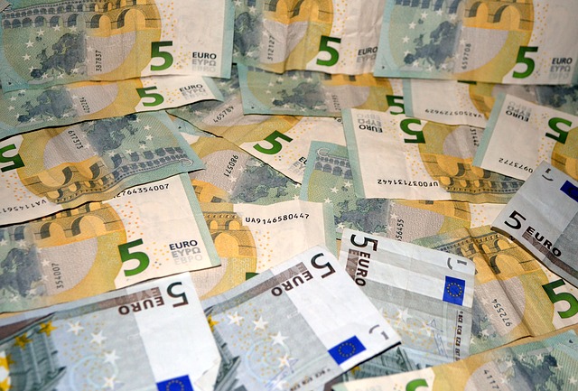 euro peníze